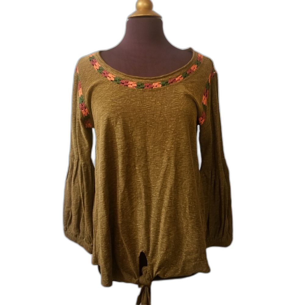 Avani del amour Top Women's Medium Green Boho Crochet Front Tie New